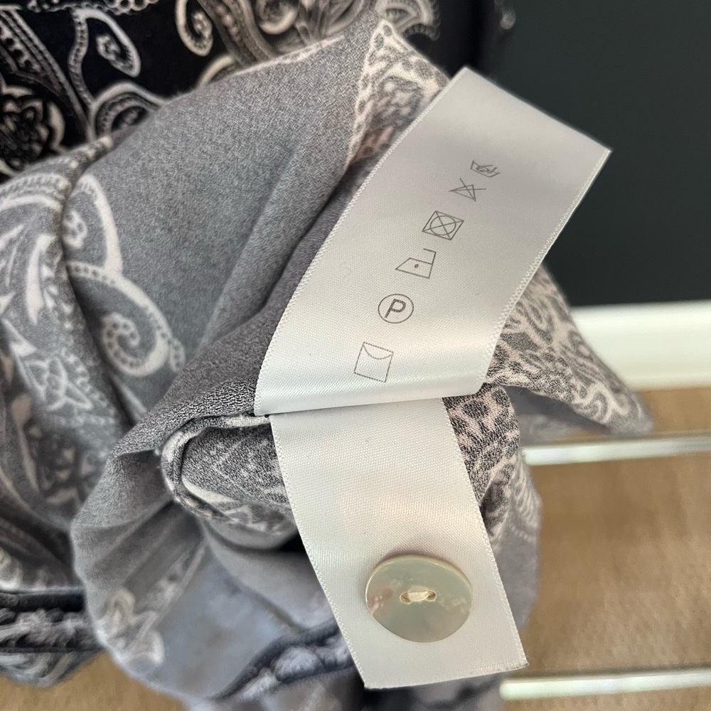 FARM Rio Black & White Paisley Maxi Dress - Picture 7 of 14
